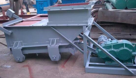 往復式給料機工作原理進料不連續(xù)或堵塞的原因? 往復式給料機工作原理進料不連續(xù)或堵塞的原因?